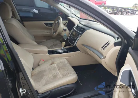 2016 Nissan Altima 2.5/2.5 S/2.5 Sl/2.5 Sr/2.5 Sv из США, поврежденный, VIN 1N4AL3AP3GN305536